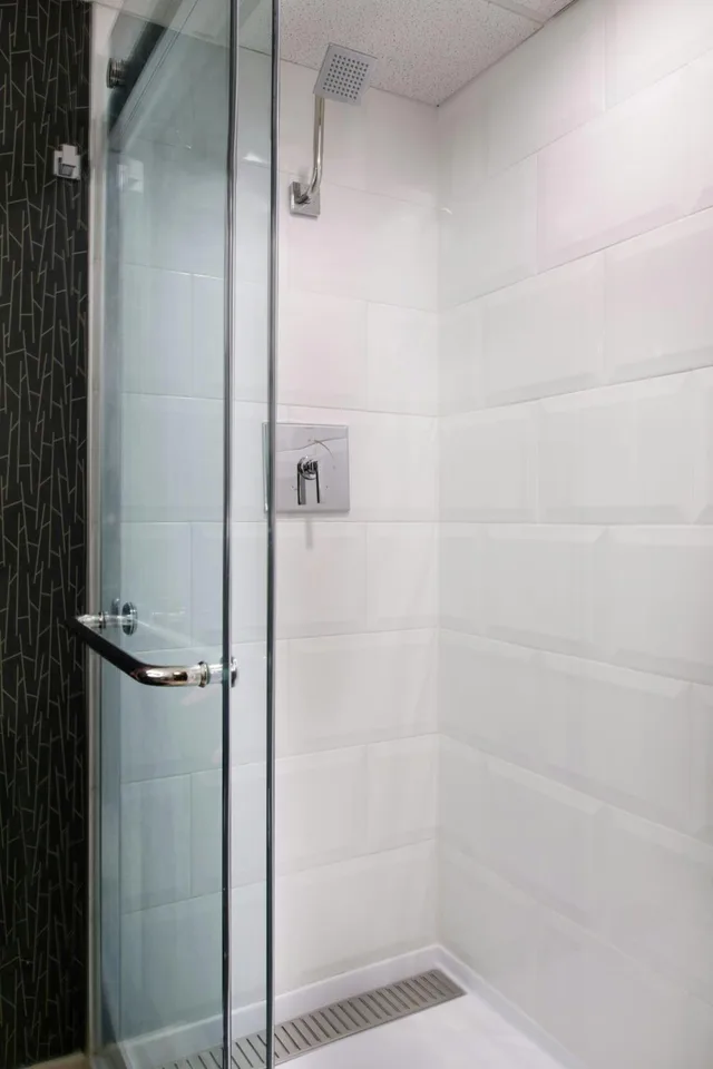 غرفة بسرير كينج أو سرير مزدوج، Kansas City Airport Marriott 5/7