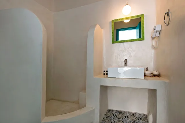 شقة رباعية بسرير كوين وسريرين منفصلين بغرفة نوم واحدة بحوض جاكوزي، Nissia Apartments 3/3