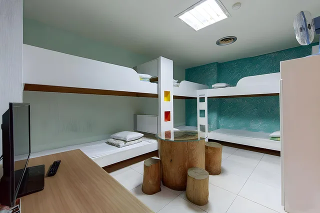 سكن مشترك مختلط بستة أسرّة وأسرّة بطابقين، Dajenshan Hotel 1/1
