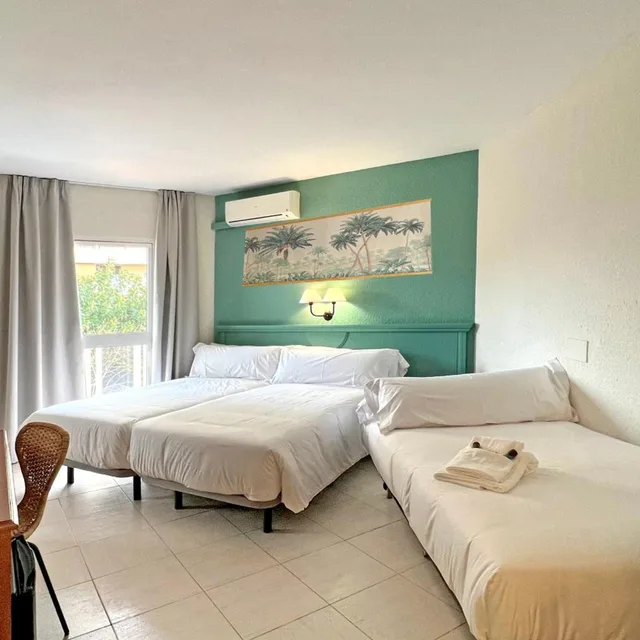 غرفة قياسية ثلاثية بسرير فردي، Hotel Bluesea Miramar Fuengirola 1/3