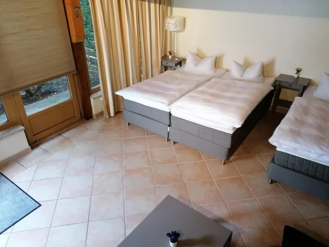 غرفة عائلية، Hotel Garni Nuernberger Trichter 1/4