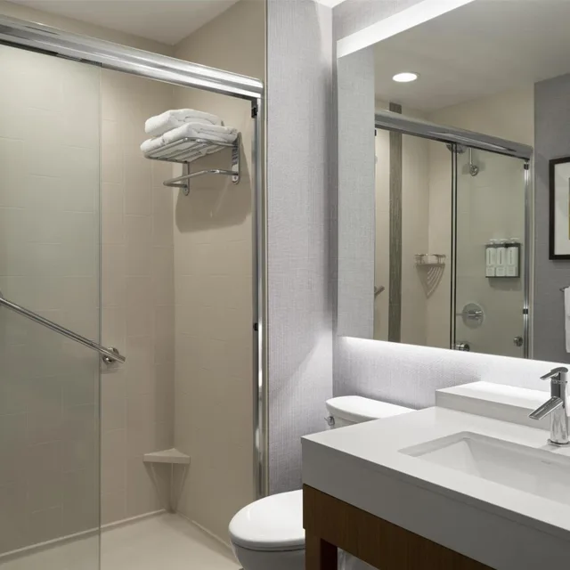 غرفة بسريرين كوين بإطلالة، Hyatt Place Milwaukee Downtown 7/9