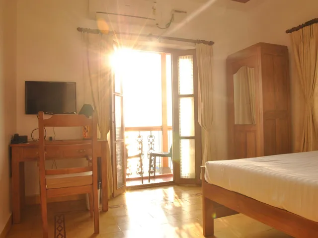 غرفة ديلوكس بسرير مزدوج بإطلالة على البحر، Cours Chabrol A Heritage Hotel By The Sea 1/1