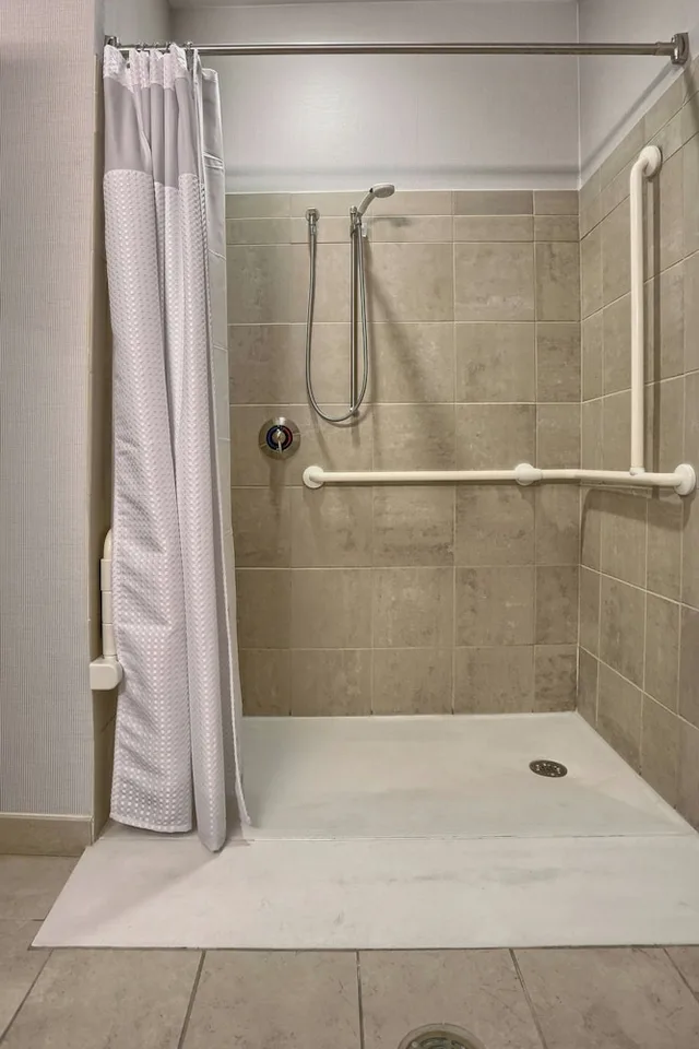 غرفة بسريرين كوين لذوي الإعاقة، Courtyard By Marriott Harrisburg West Mechanicsburg 3/4