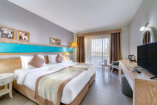 Collection, Double Bed، Asteria Collection Side 3/4