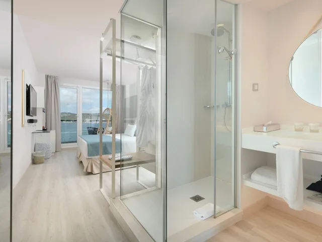 Single, Double Bed, Bay View، Amare Beach Hotel Ibiza - Adults Only 2/2