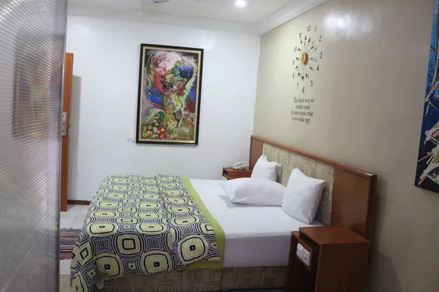 غرفة تنفيذية بسرير كوين، Naturemark Gallery And Guest House 2/4