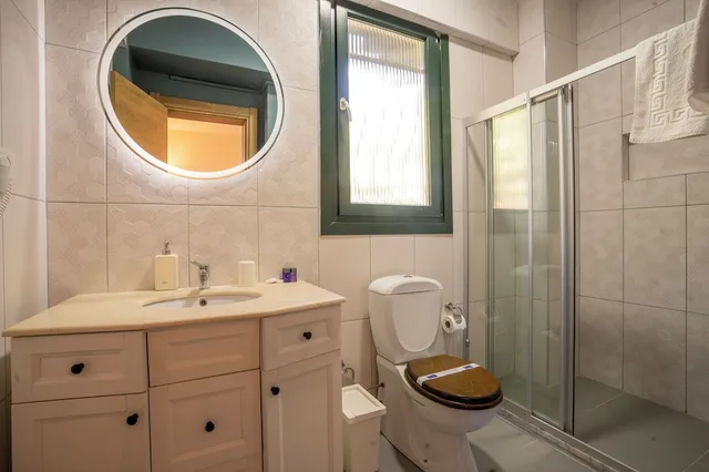 غرفة كلاسيكية بسرير مزدوج بإطلالة على البحر، Villa Marine Apart Hotel 8/8