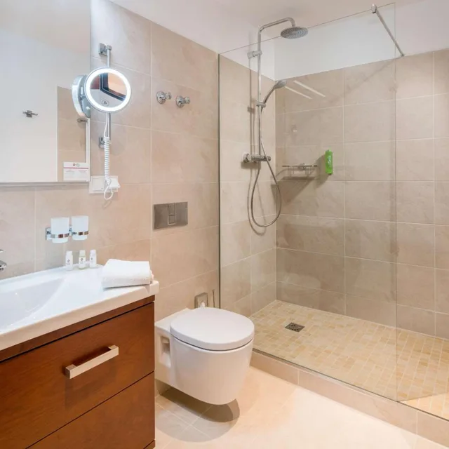 جناح، Best Western Plus Hotel Excelsior 4/5