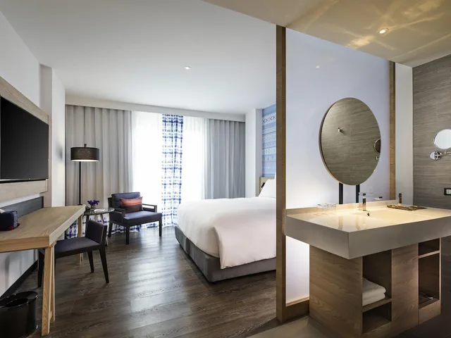 غرفة قياسية بسرير كينج، Novotel Chiangmai Nimman Journeyhub 5/8