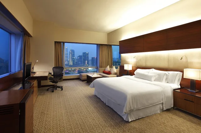 غرفة كلوب بسرير كينج، The Westin Guangzhou 4/10