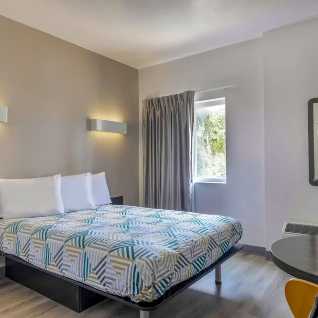 غرفة ديلوكس بسرير كوين، Motel6 Cedar Park, TX 4/7