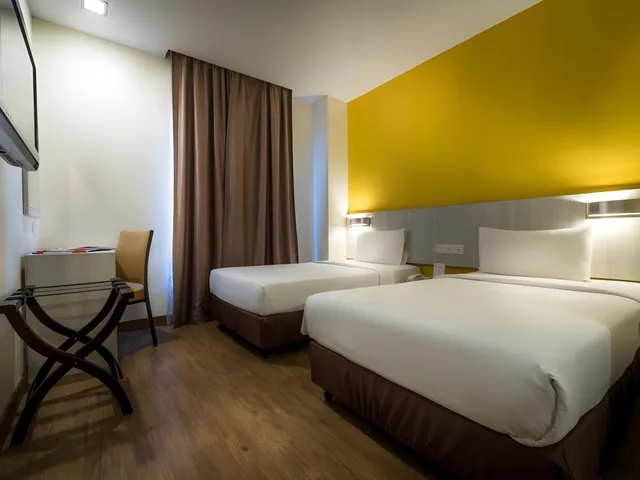 Room, Double or Twin Bed, No Window، Hotel Sentral Kuala Lumpur 1/1