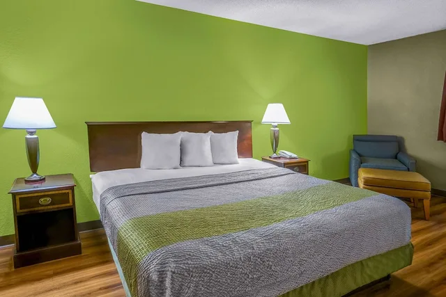 غرفة قياسية بسرير كينج، Motel6 Morehead, KY 8/10