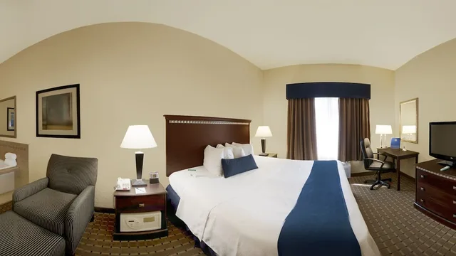 جناح بسرير كينج لذوي الإعاقة، Holiday Inn Express And Suites Allentown West Ex Bw Plus Allentown Inn Suites 2/6