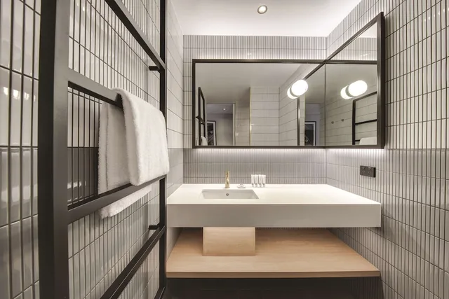 جناح جونيور بسرير كينج مع أريكة، Vibe Hotel Sydney Darling Harbour 7/9