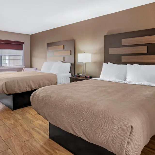 غرفة بسريرين كوين، Quality Inn & Suites New Boston - Texarkana West 2/3