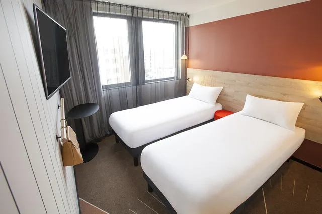 غرفة قياسية بسريرين منفصلين، Ibis Styles Paris 16 Boulogne 3/8