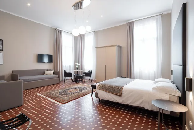 Historical, Junior Suite, Superior, Double Bed, Sofa، Hotel Palazzo Martinelli Dolfin 1/2