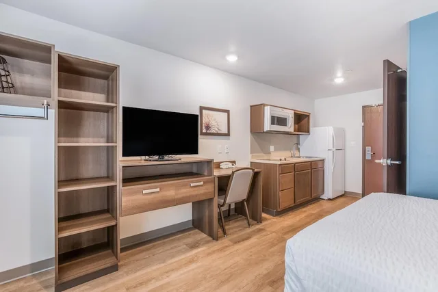 غرفة قياسية بسرير كوين، WoodSpring Suites Chicago Midway 1/7