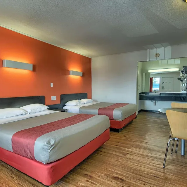 غرفة بسريرين كوين، Motel6 Lima, OH 2/10