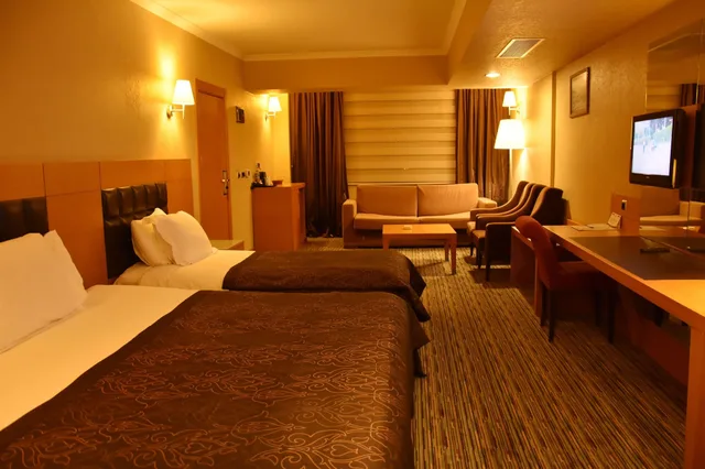 غرفة ديلوكس بسرير مزدوج، Grand Simay Hotel 2/3