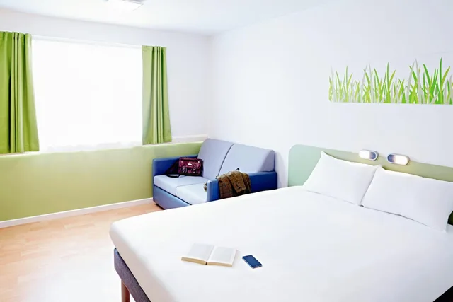 غرفة كلاسيكية عائلية، Ibis budget Warrington Lymm Services 1/3