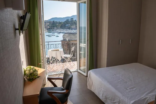 غرفة بسرير مزدوج بإطلالة على البحر، Hotel Italia e Lido Rapallo 3/7