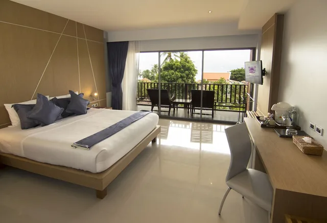 Deluxe Balcony Room, Chaweng Cove Beach Resort 3/10