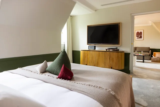 جناح، Hostellerie La Briqueterie 1/4