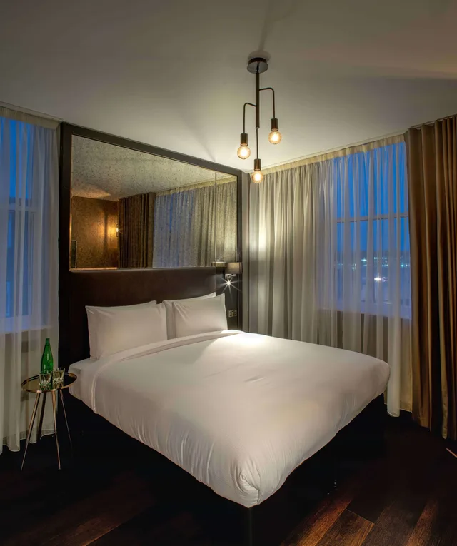 غرفة سوبيريور بسرير كوين، Camden Enterprise Hotel 3/6