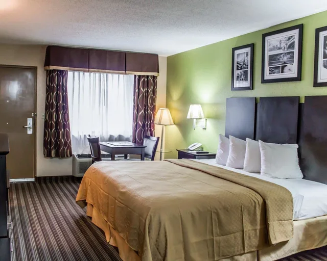 غرفة قياسية بسرير كينج، Quality Inn Kenly I-95 2/10