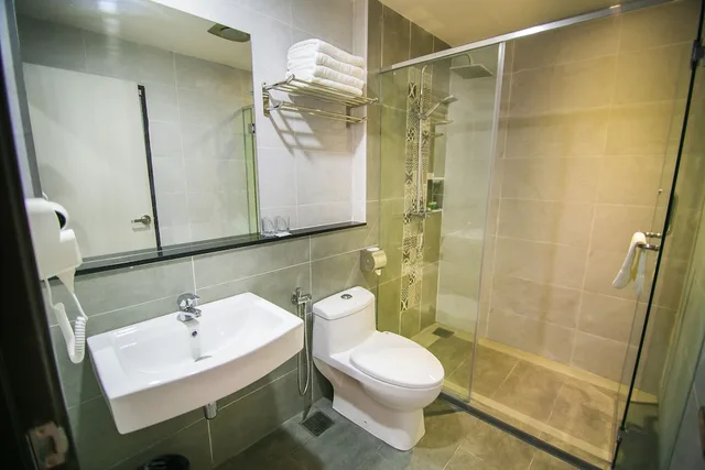 غرفة ديلوكس عائلية بسريرين كوين، Indra Hotel - Boutique Suites 2/3