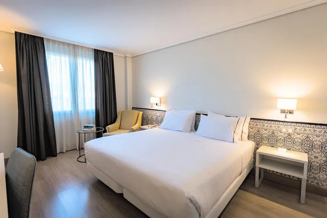 غرفة قياسية بسرير مزدوج أو سريرين منفصلين، Hesperia Cordoba 3/7