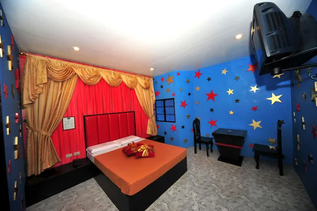 غرفة قياسية، Hollywood Drive-In Hotel 3/3