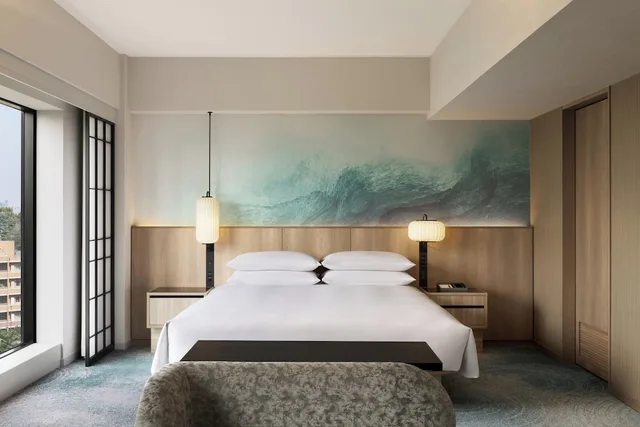 جناح جونيور بسرير كينج وسرير مزدوج مع دخول صالة النادي، Sheraton Miyako Hotel Tokyo 1/4