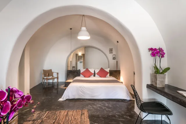 جناح سوبيريور بسرير كينج بمسبح خاص، Andronis Luxury Suites 3/7
