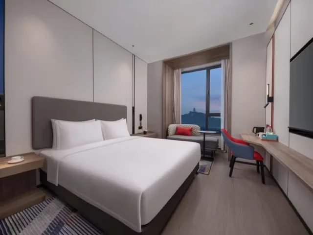 غرفة بسرير كينج بإطلالة على المدينة، Holiday Inn Express Beijing Mentougou 1/5