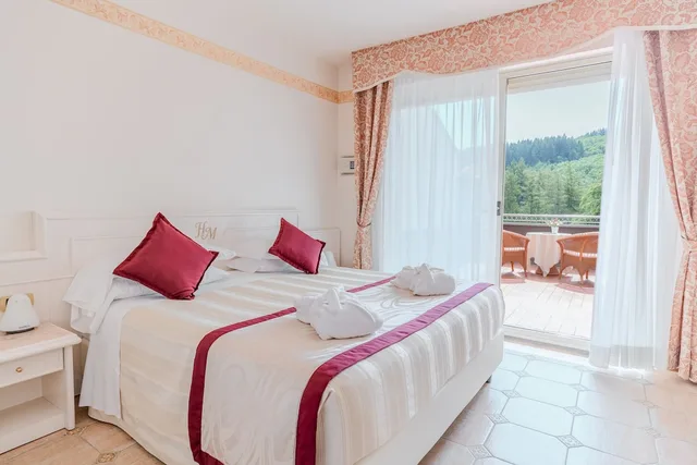 Superior, Triple, 3 Beds, Lake View, Miramonti 1/5