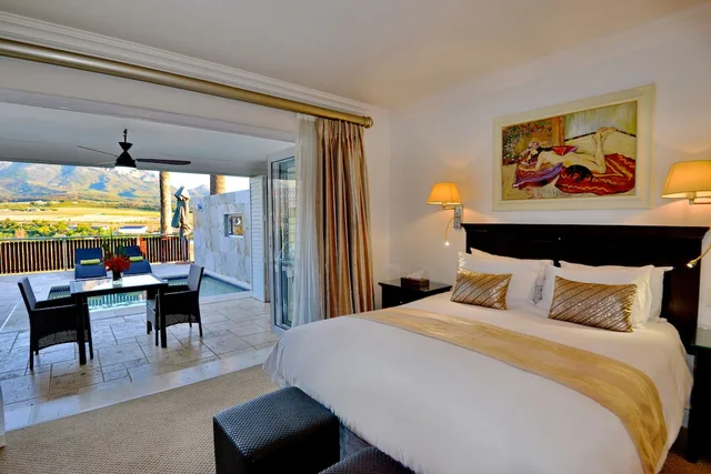 5 Star, Luxury, Suite, Queen Bed، Val Du Charron Coach House 1/1