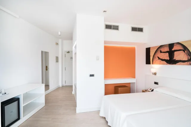 غرفة سوبيريور بسرير مزدوج بإطلالة على البحر، THB Ocean Beach - Adults Only 1/4