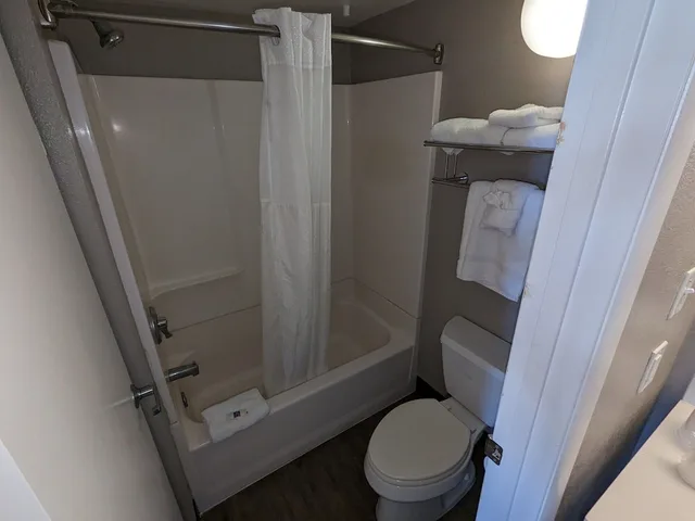 غرفة ديلوكس بسريرين كوين، Motel6 Kingman, AZ - Route 66 East 9/10