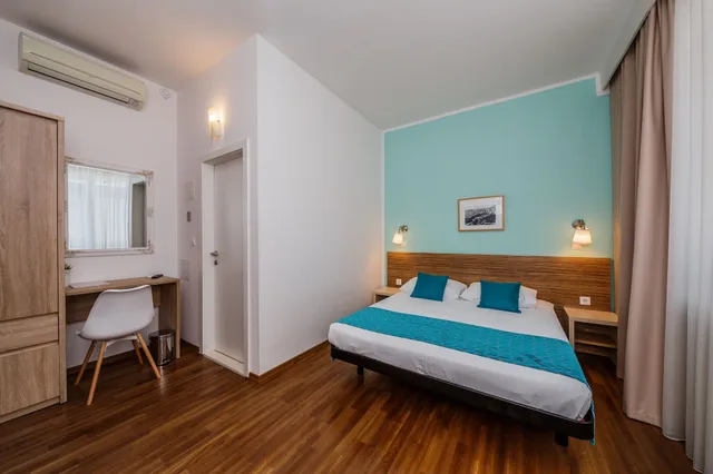 غرفة قياسية بسرير كوين، Annex Building Art Hotel 3/10