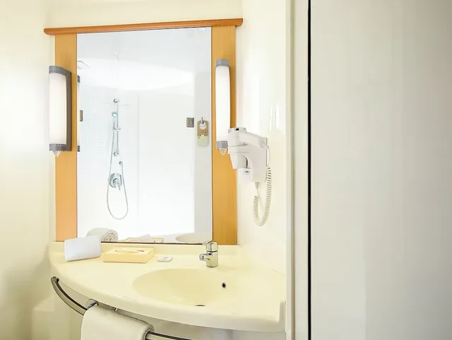غرفة قياسية بسرير كوين، Ibis Coimbatore City Centre 6/6
