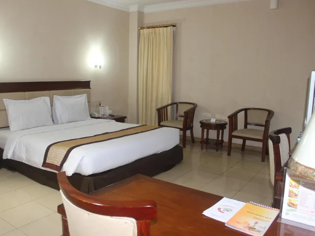 غرفة تنفيذية، Hotel Jasmine Jayapura 1/1