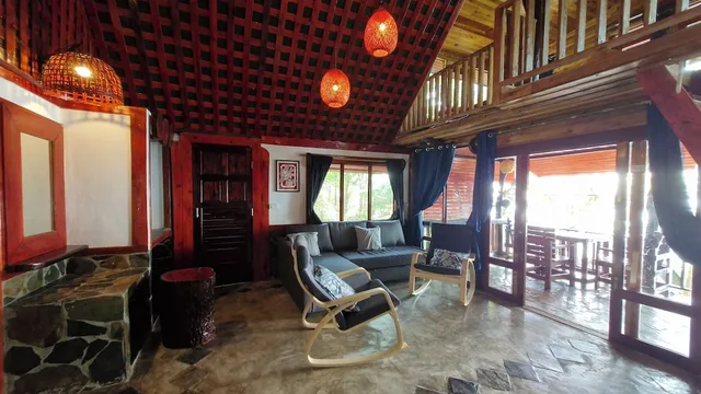كابينة ديلوكس بسريرين مزدوجين مع أريكة، Mai Pen Rai Bungalows 9/10