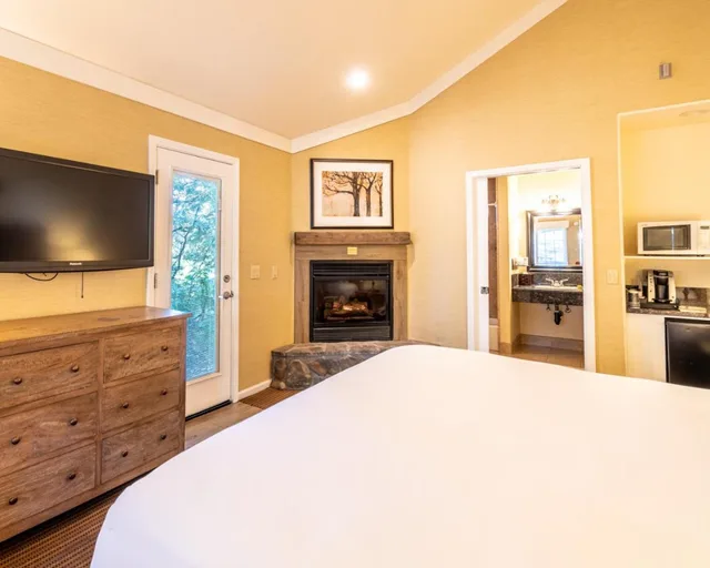 استوديو بسرير كينج، Tenaya Lodge At Yosemite 3/5