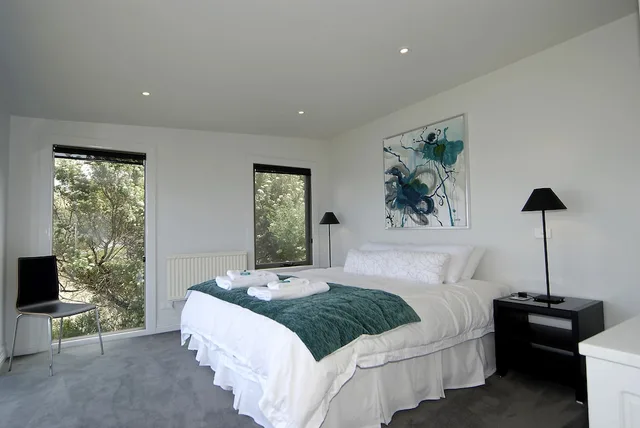 1 Bedroom, Cottage One, Suite, King and Queen Bed, Kitchen، POINTS SOUTH BY THE SEA 3/4