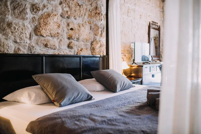 غرفة ديلوكس بسرير مزدوج بشرفة، Villa Allure Of Dubrovnik 2/8