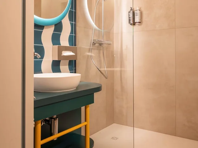 غرفة سوبيريور بسريرين منفصلين، ibis Styles Brugge Centrum 2/2